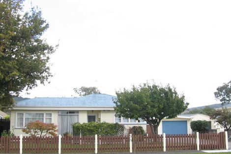 Photo of property in 6 York Avenue, Heretaunga, Upper Hutt, 5018