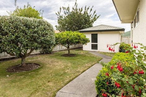 Photo of property in 11 Kingsgate Row, Havelock North, 4130