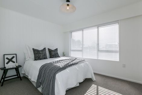 Photo of property in 1/1 Goddard Lane, Havelock North, 4130