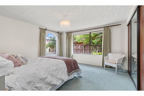 Photo of property in 28 Montclare Avenue, Ilam, Christchurch, 8041