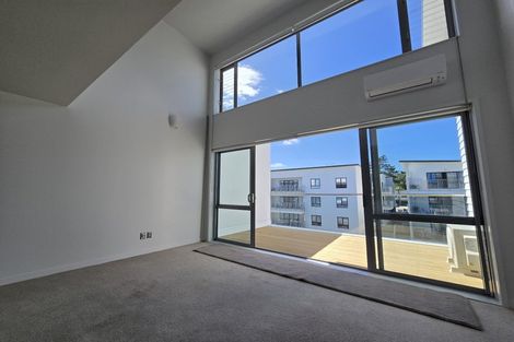 Photo of property in 2d/136 Stancombe Road, Flat Bush, Auckland, 2016