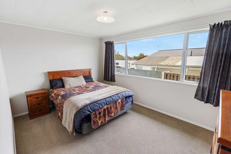 Photo of property in 32 Clifton Drive, Waitara, 4320