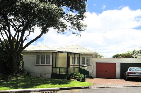 Photo of property in 32 Peverill Crescent, Papatoetoe, Auckland, 2025