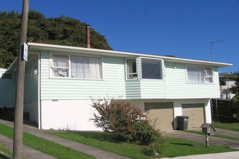 Photo of property in 12 Colonial Grove, Tawa, Wellington, 5028