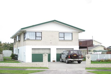 Photo of property in 22 Meade Place, Bell Block, New Plymouth, 4312