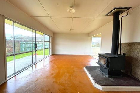 Photo of property in 15 Thompson Street, Tokoroa, 3420