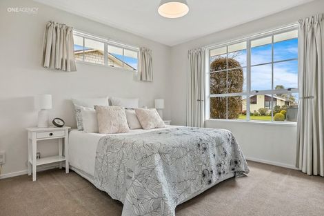 Photo of property in 83 Dunbarton Street, Redwood, Christchurch, 8051