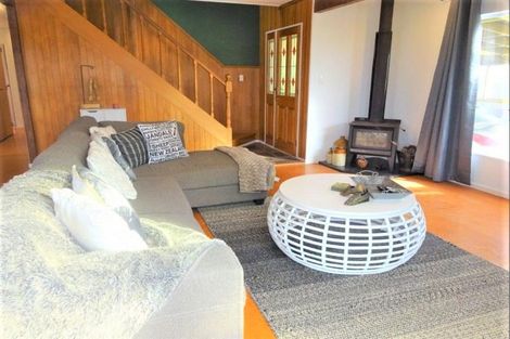 Photo of property in 37 Thomas Place, Foxton Beach, Foxton, 4815