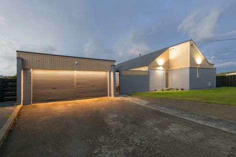 Photo of property in 157 Rongotai Road, Kilbirnie, Wellington, 6022