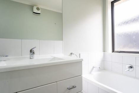 Photo of property in 36 Turriff Crescent, Kenepuru, Porirua, 5022