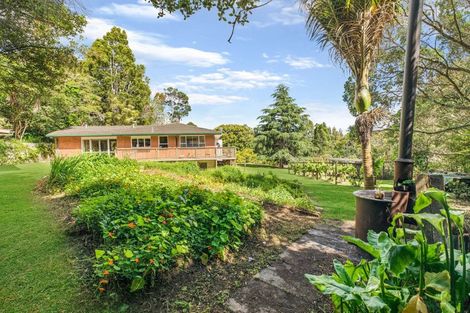 Photo of property in 764 West Coast Road, Oratia, Auckland, 0604