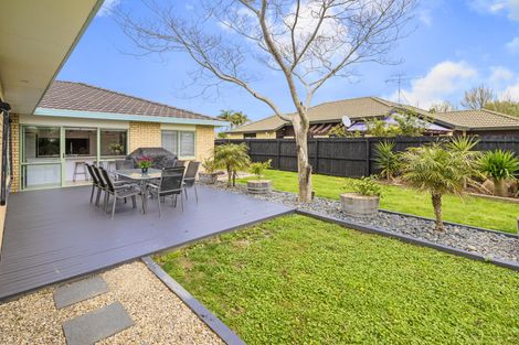 Photo of property in 62 Tington Avenue, Wattle Downs, Auckland, 2103