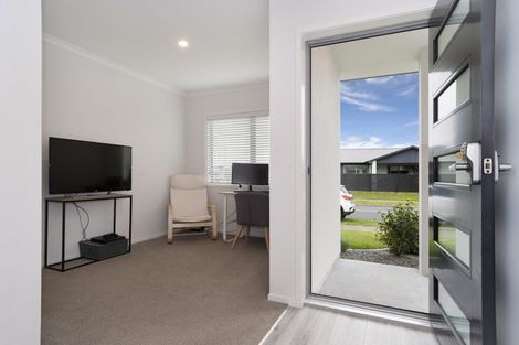 Photo of property in 117 Penetaka Heights, Pyes Pa, Tauranga, 3112