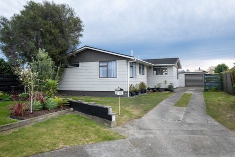 Photo of property in 76 Atherfold Crescent, Greenmeadows, Napier, 4112