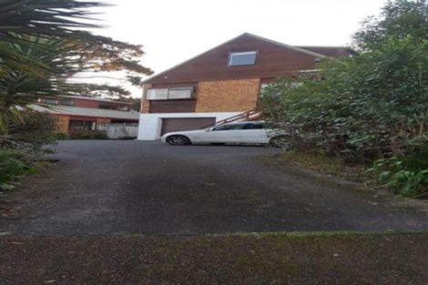 Photo of property in 2/14 Strabo Place, Windsor Park, Auckland, 0632