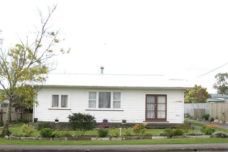 Photo of property in 8 Woburn Street, Waipukurau, 4200