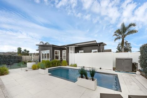 Photo of property in 5 Hooton Drive, Huapai, Kumeu, 0810