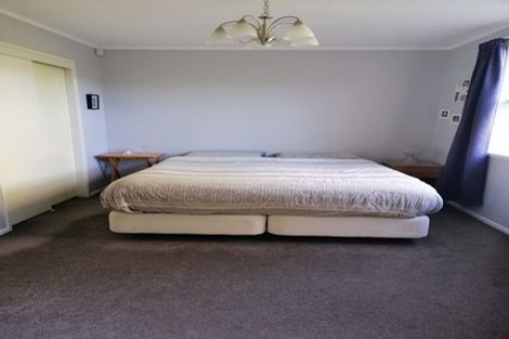 Photo of property in 21 Whitford Road, Howick, Auckland, 2014