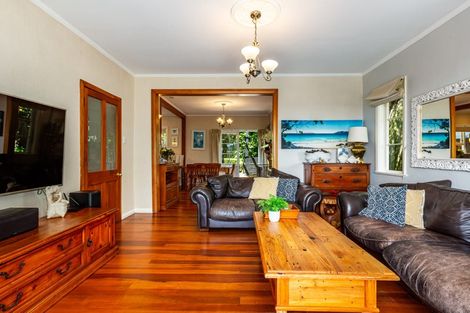 Photo of property in 18 Chester Road, Tawa, Wellington, 5028