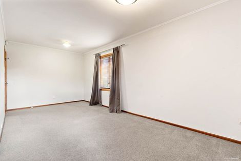 Photo of property in 74 Neil Avenue, Te Atatu Peninsula, Auckland, 0610