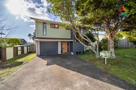Photo of property in 90 Tweed Road, Papakowhai, Porirua, 5024