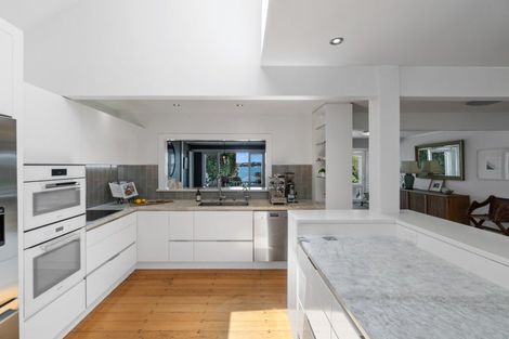 Photo of property in 11 King Edward Parade, Devonport, Auckland, 0624