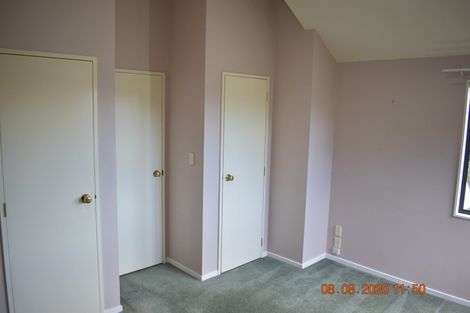 Photo of property in 31c Greenvalley Rise, Glenfield, Auckland, 0629