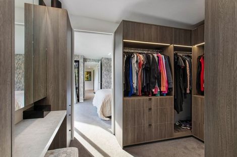 Photo of property in 27 Beachville Road, Redcliffs, Christchurch, 8081