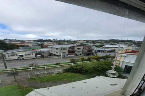 Photo of property in 180-182 Ohiro Road, Brooklyn, Wellington, 6021