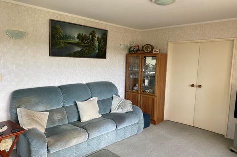 Photo of property in 35 Yorke Road, Haruru, 0204