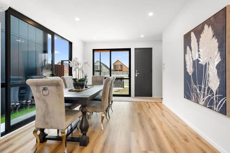 Photo of property in 10 Dorset Down Drive, Karaka, 2580