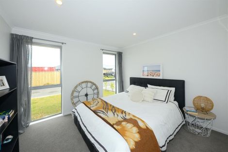 Photo of property in 9 Eric Melrose Lane, Halswell, Christchurch, 8025