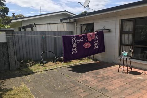 Photo of property in 2/569 Maunganui Road, Mount Maunganui, 3116