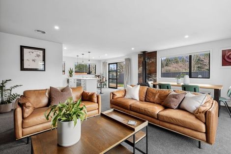 Photo of property in 5 Edna Lane, Lake Hawea, Wanaka, 9382