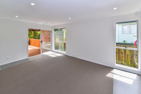 Photo of property in 24 Hyperion Drive, Randwick Park, Auckland, 2105