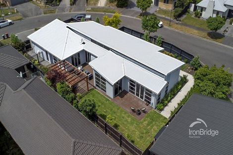 Photo of property in 14 Papaumu Green, Parklands, Christchurch, 8083