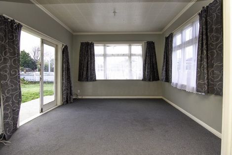 Photo of property in 64 Lyndhurst Street, Takaro, Palmerston North, 4412