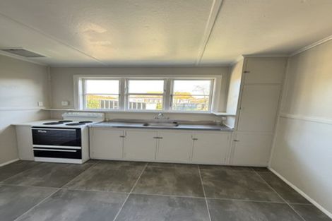 Photo of property in 42 Pitcairn Crescent, Bryndwr, Christchurch, 8053