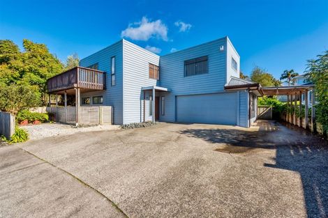 Photo of property in 20a Belleaire Court, West Harbour, Auckland, 0618