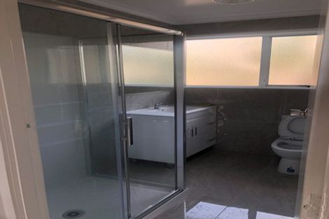 Photo of property in 35 Leo Street, Glen Eden, Auckland, 0602