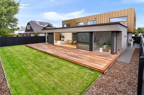 Photo of property in 17 Plynlimon Road, Fendalton, Christchurch, 8052