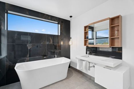 Photo of property in 3b Wallace Place, Westown, New Plymouth, 4310