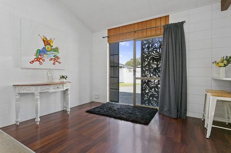 Photo of property in 80 Princes Street, Cambridge, 3434