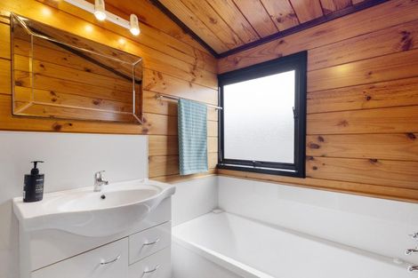 Photo of property in 3 Montgomery Crescent, Putaruru, 3411