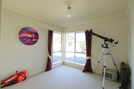 Photo of property in 8 Grosvenor Place, Rototuna, Hamilton, 3210