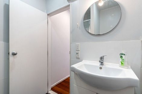 Photo of property in Hopper Street Apartments, 4/20 Hopper Street, Mount Cook, Wellington, 6011