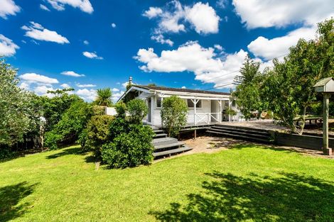 Photo of property in 19 Chorley Avenue, Massey, Auckland, 0614