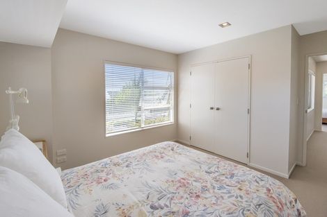 Photo of property in 30 Beresford Street, Bayswater, Auckland, 0622