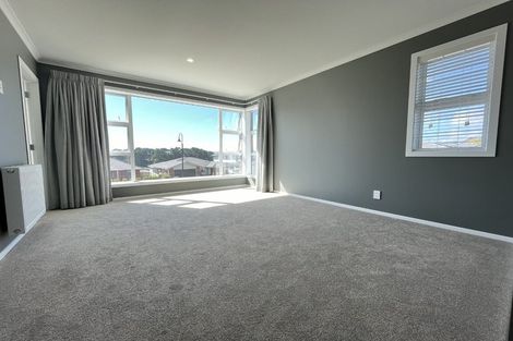 Photo of property in 21 Waitaria Terrace, Aotea, Porirua, 5024