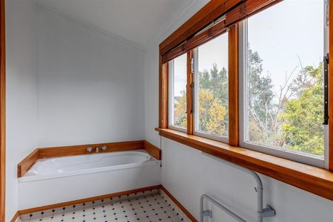 Photo of property in 1 Edward Street, Dannevirke, 4930